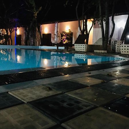 Alikele Hotel & Resort Sigirîya Extérieur photo