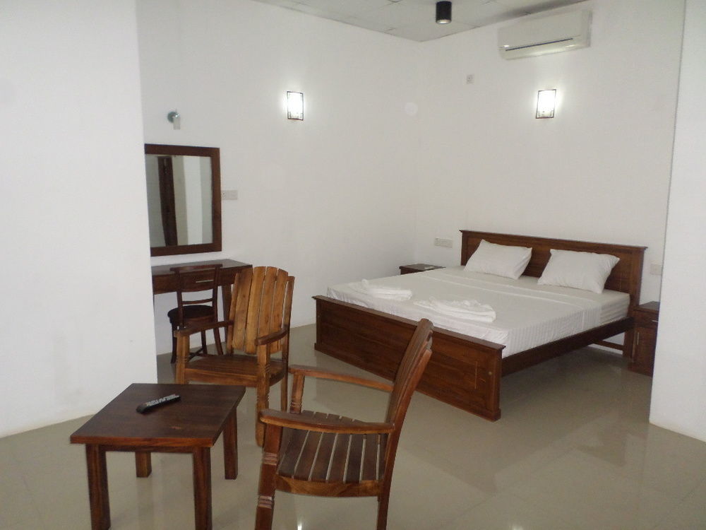 Alikele Hotel & Resort Sigirîya Extérieur photo